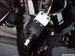 See U3802 repair manual